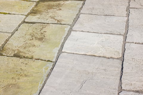 Cleaning sandstone paving, garden patio before and after jet washing